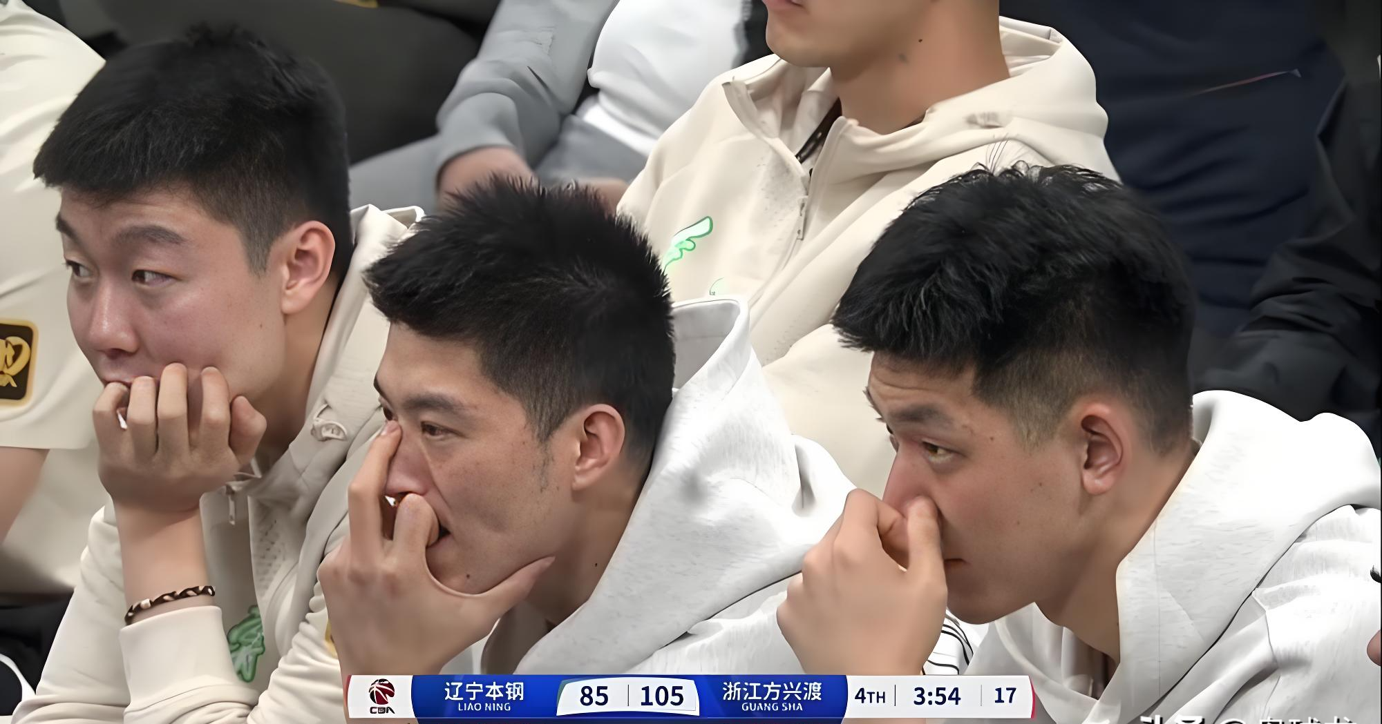 精彩瞬间层出不穷，引得球迷尖叫连连