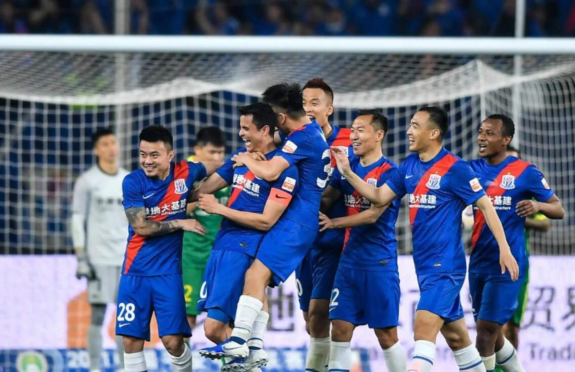 爱游戏网页版-上海主场迎战北京，双方实力悬殊成焦点的简单介绍