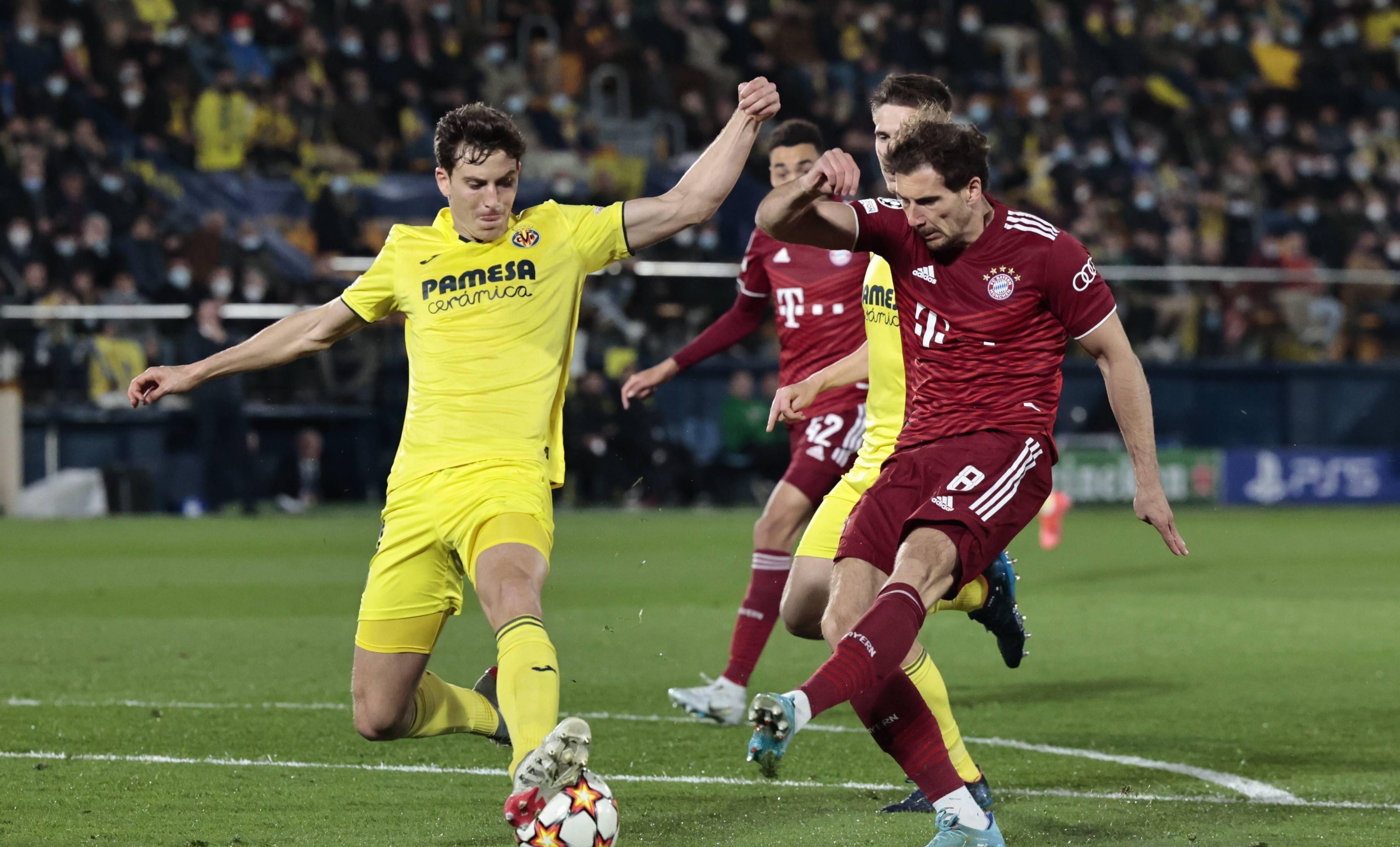 爱游戏官网-埃瓦尔憾负巴伦西亚，客场挑战难克服