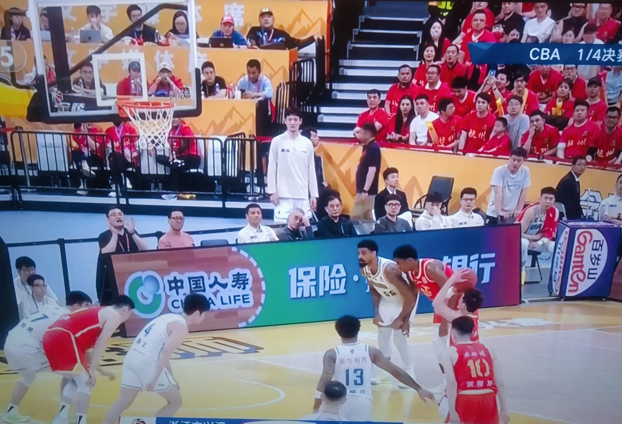 辽宁男篮实现反弹表现，扭转连败颓势