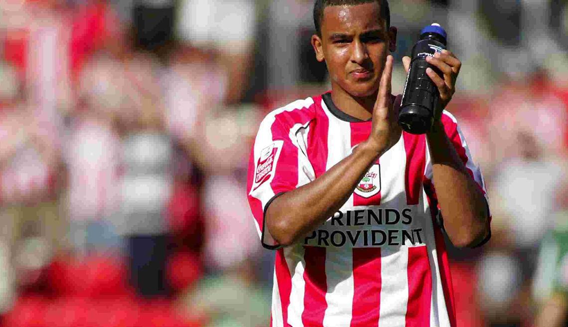 波尔多新援展现实力,球队期待新赛季突破 波尔多新援展现实力,球队期待新赛季突破