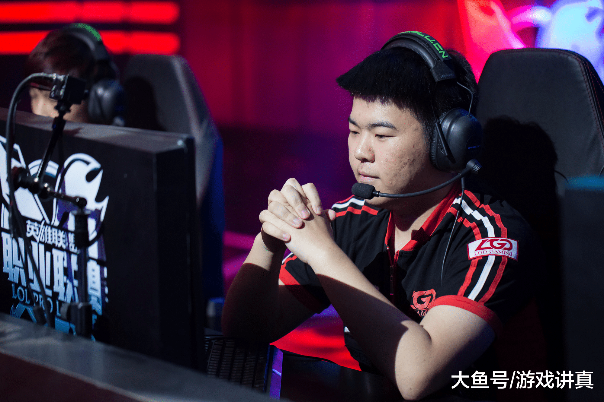 开拓者主场失利，客场绝地求生